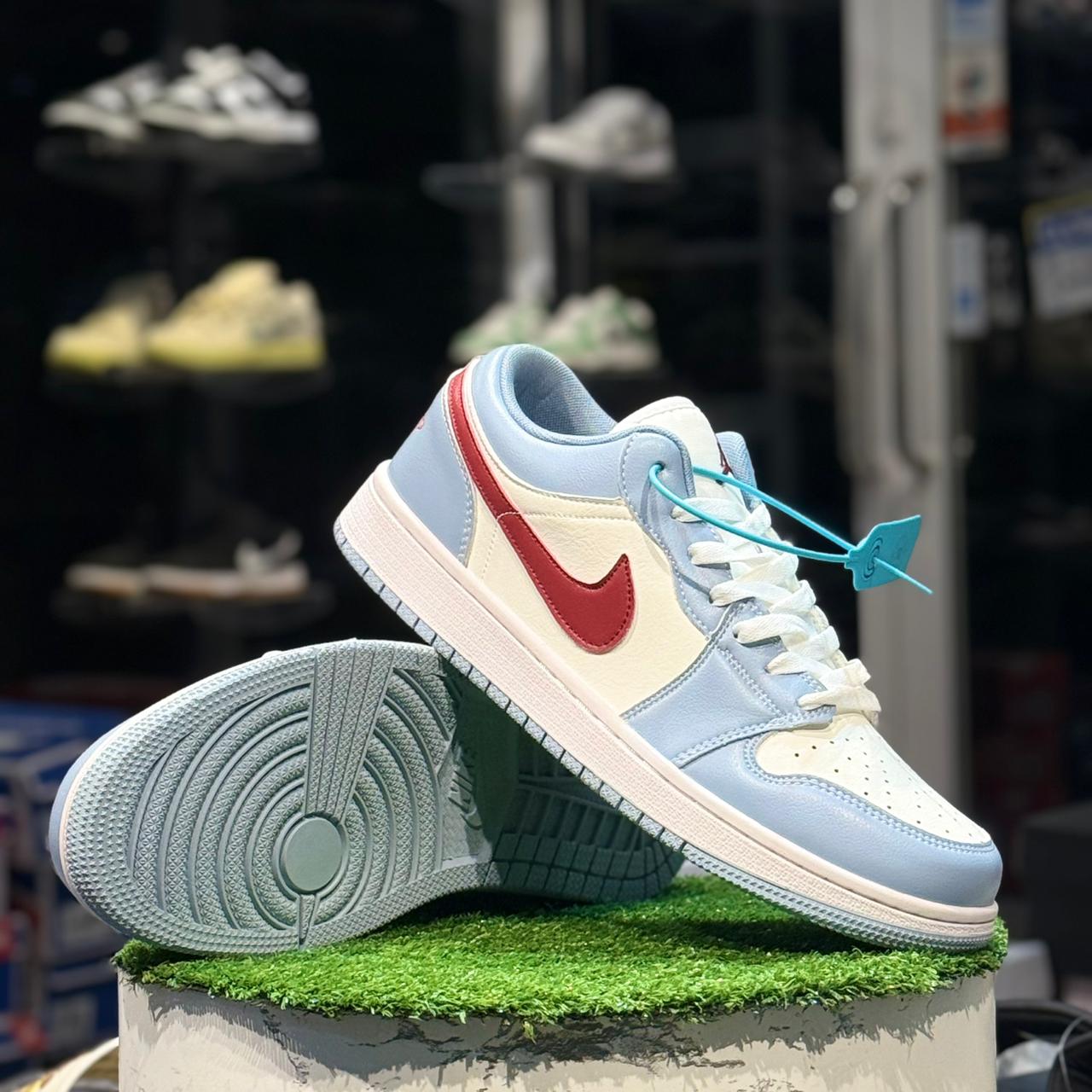 Air Jordan 1 Low Blue Whisper