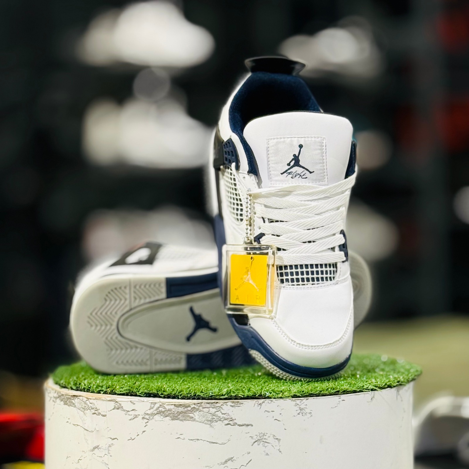 Air Jordan 4 Retro Midnight Navy