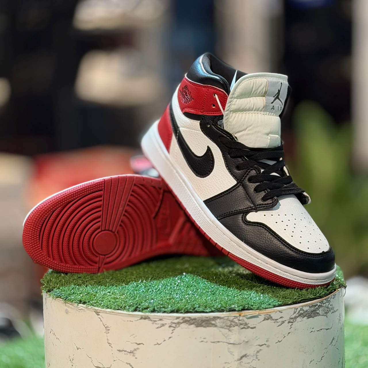 Jordan 1 High Gym Red Black Toe