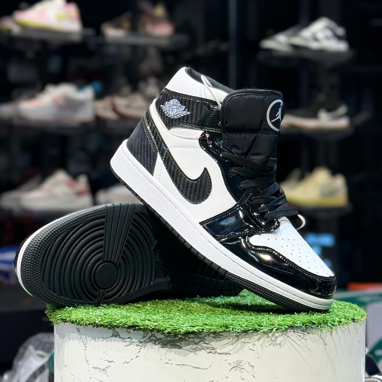 Jordan 1 High Top Mid SE 