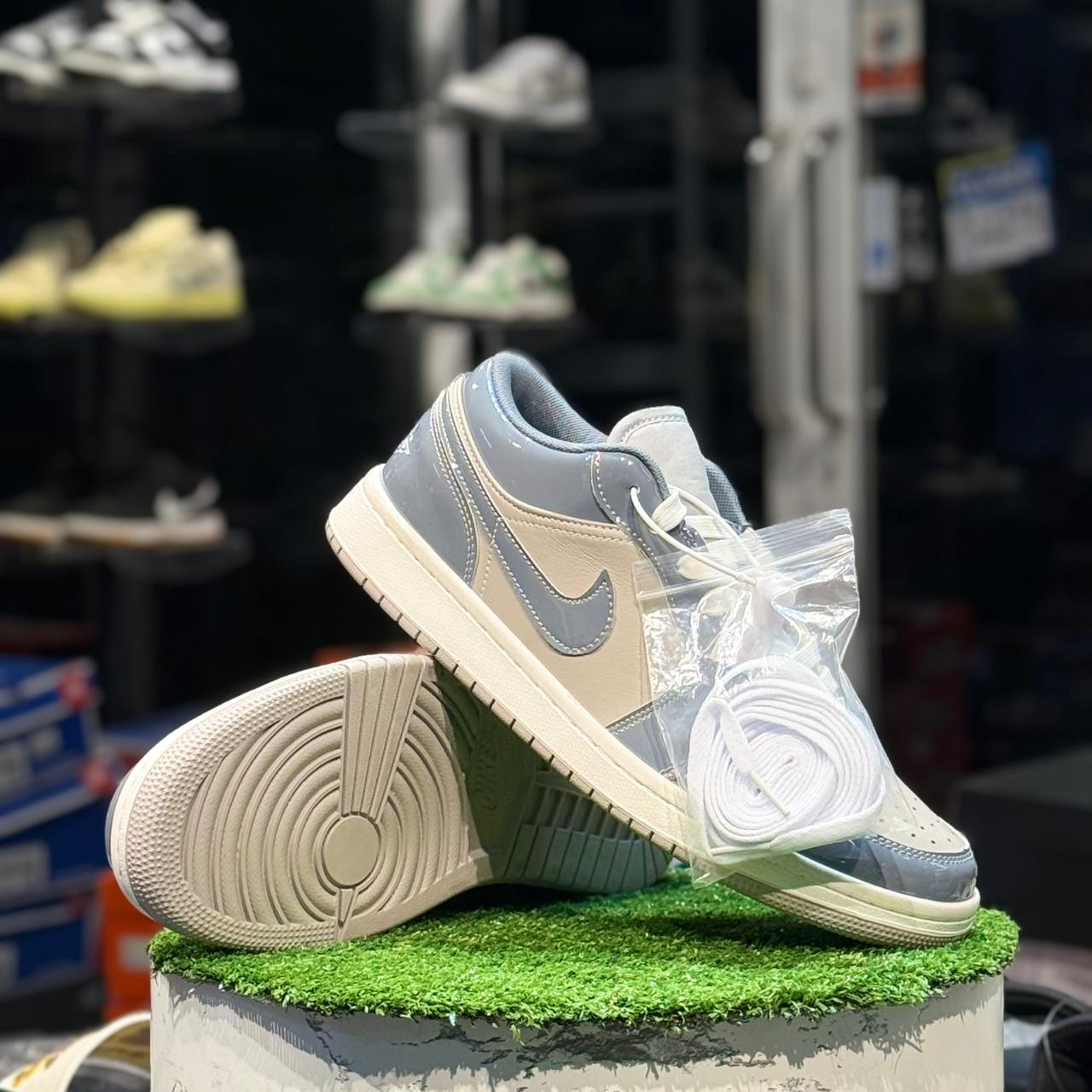 Jordan 1 Low Cool Grey