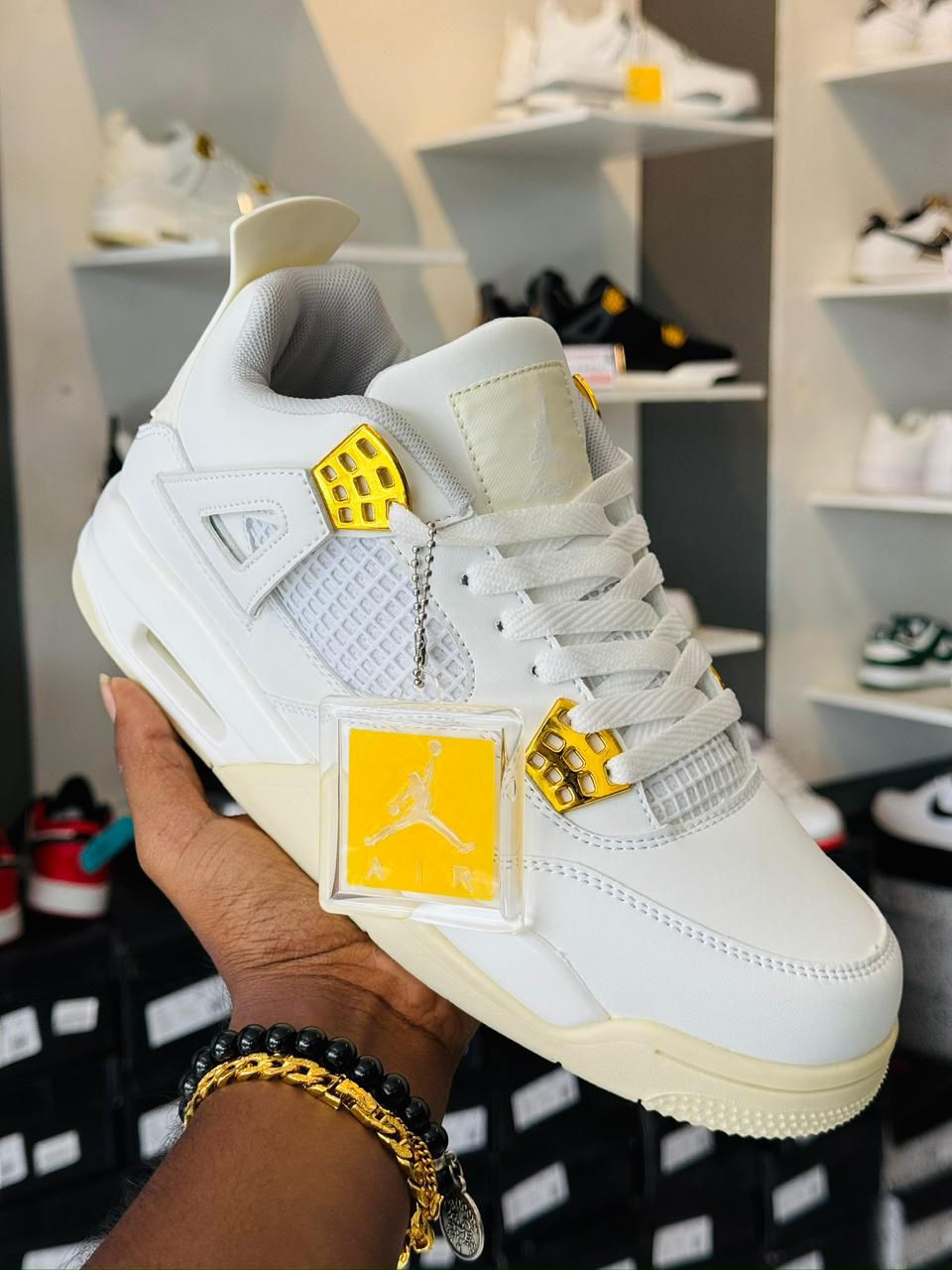 Jordan 4 Retro Metallic Gold