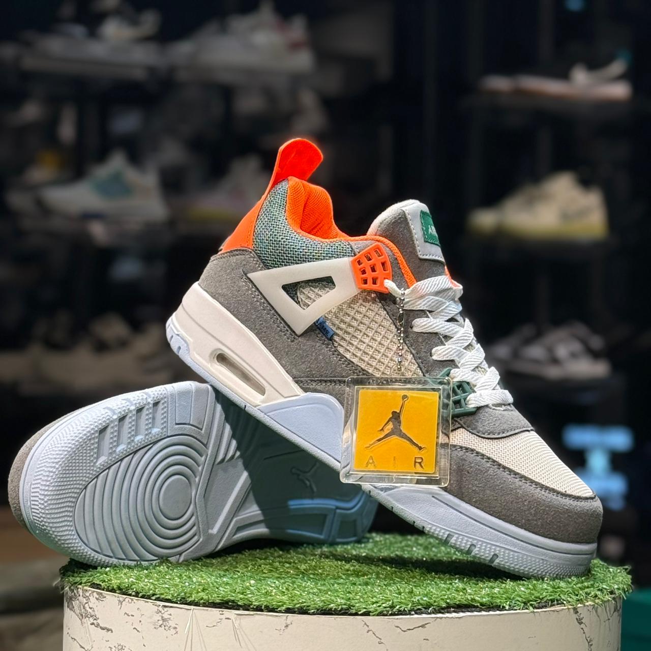 Jordan 4 Retro Taupe Haze