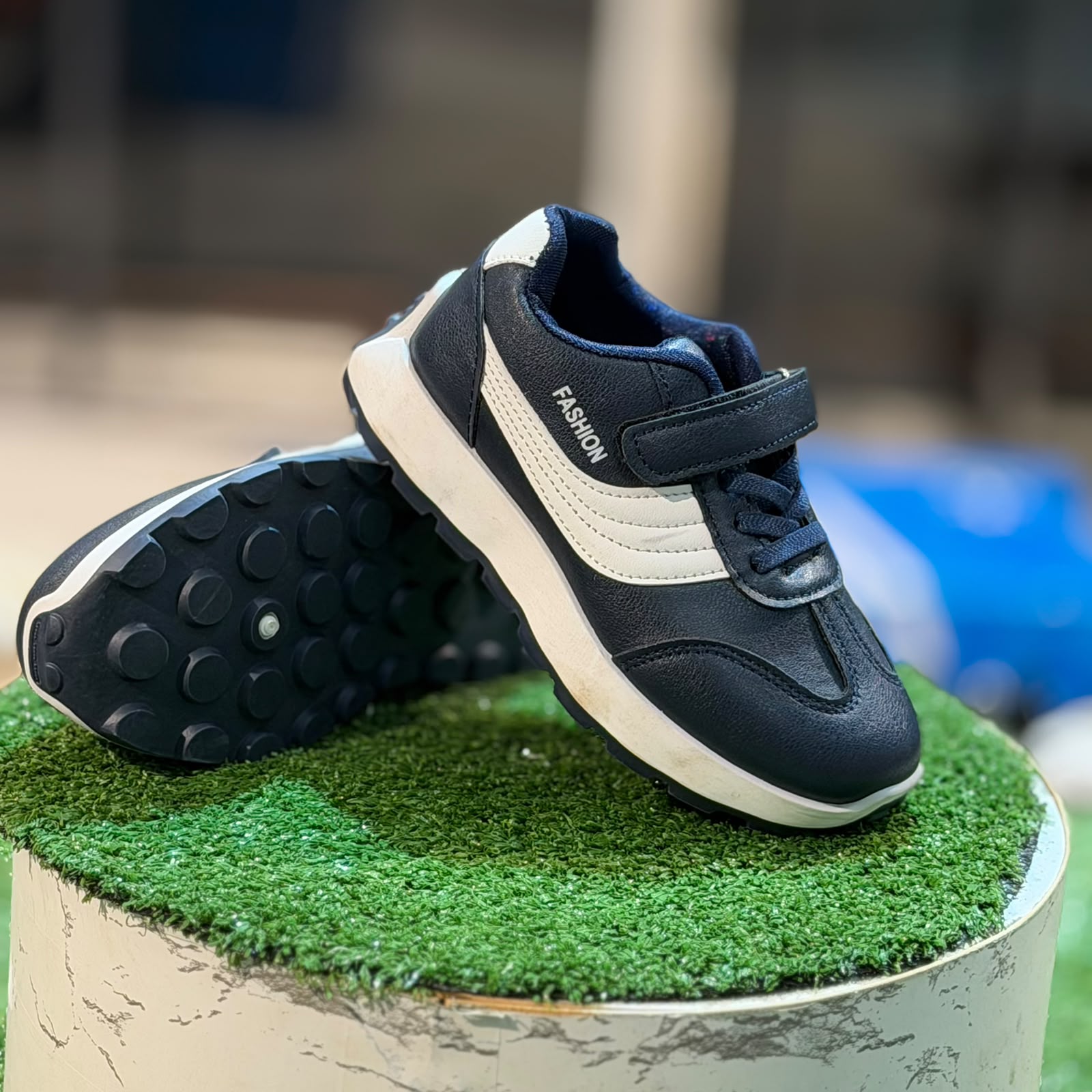 Kids Shoe 2001