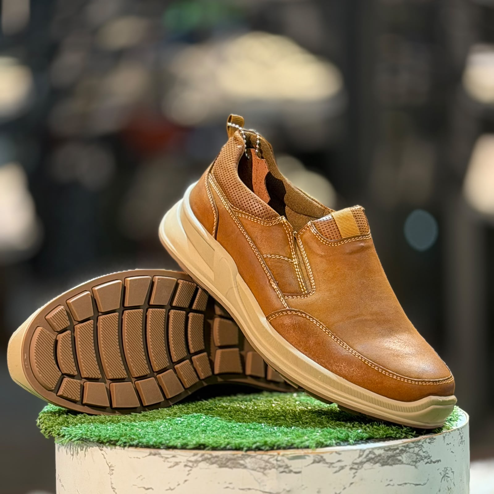 LP009 Leather Premium
