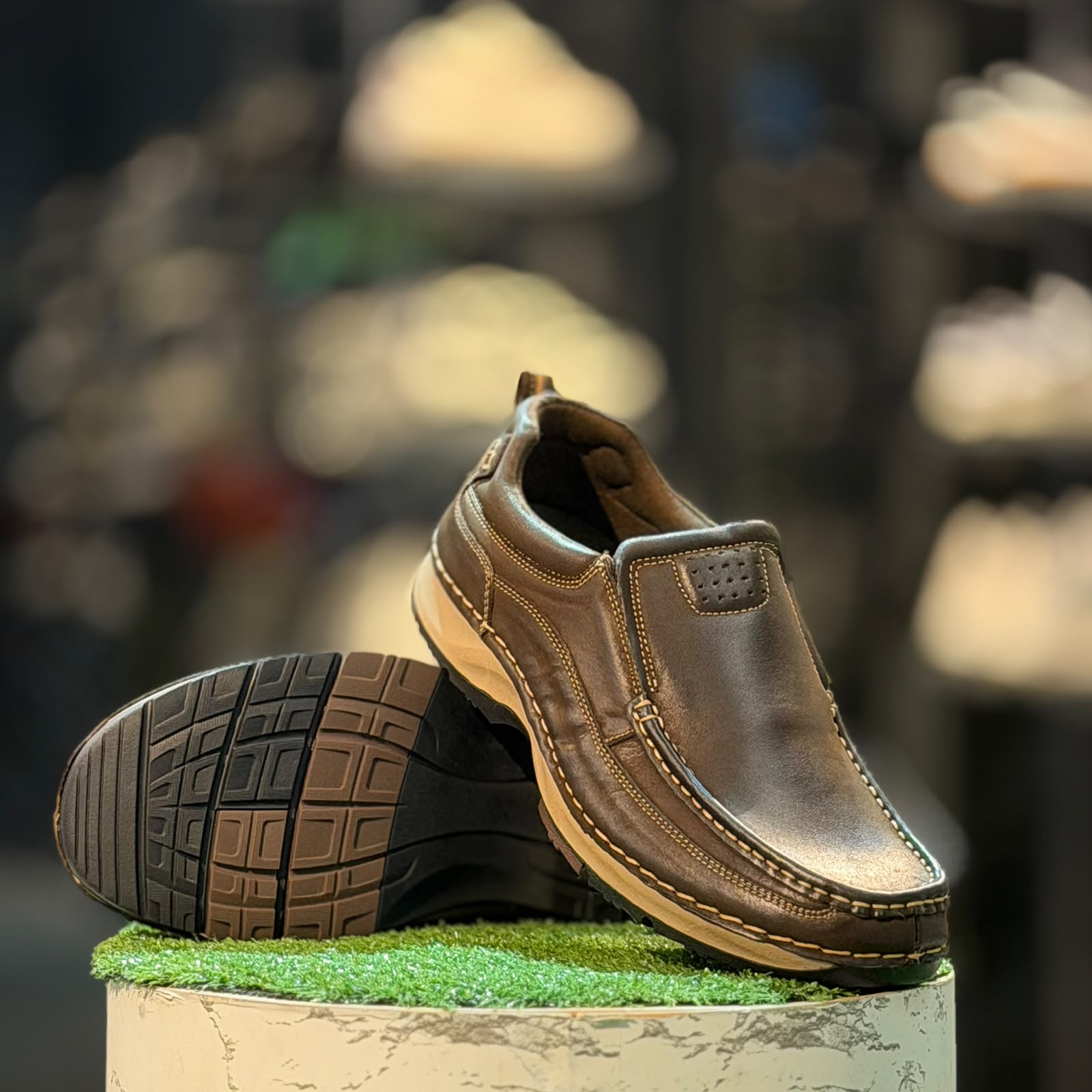 LP011 Leather Premium