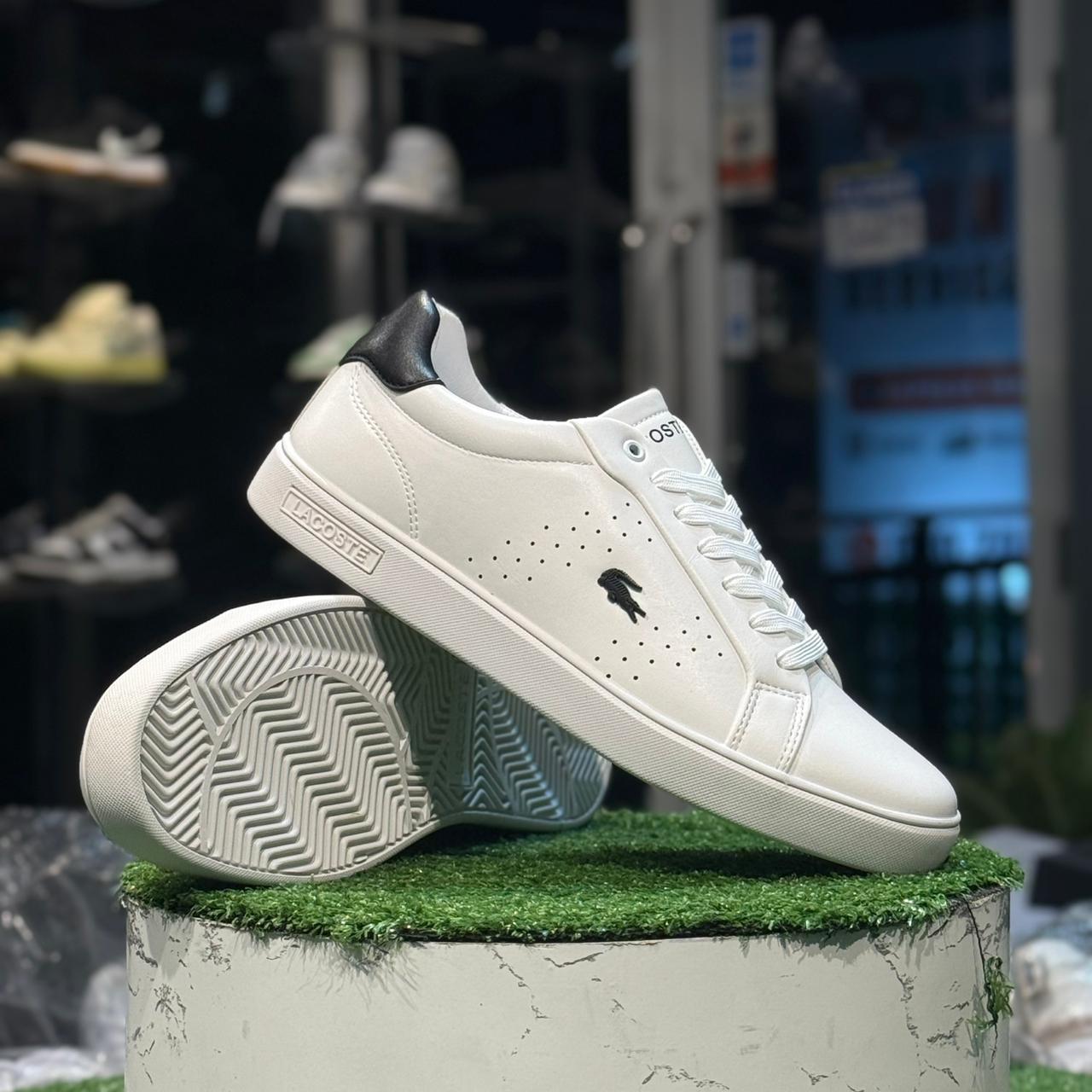 Lacoste Powercourt  White & black Sneakers