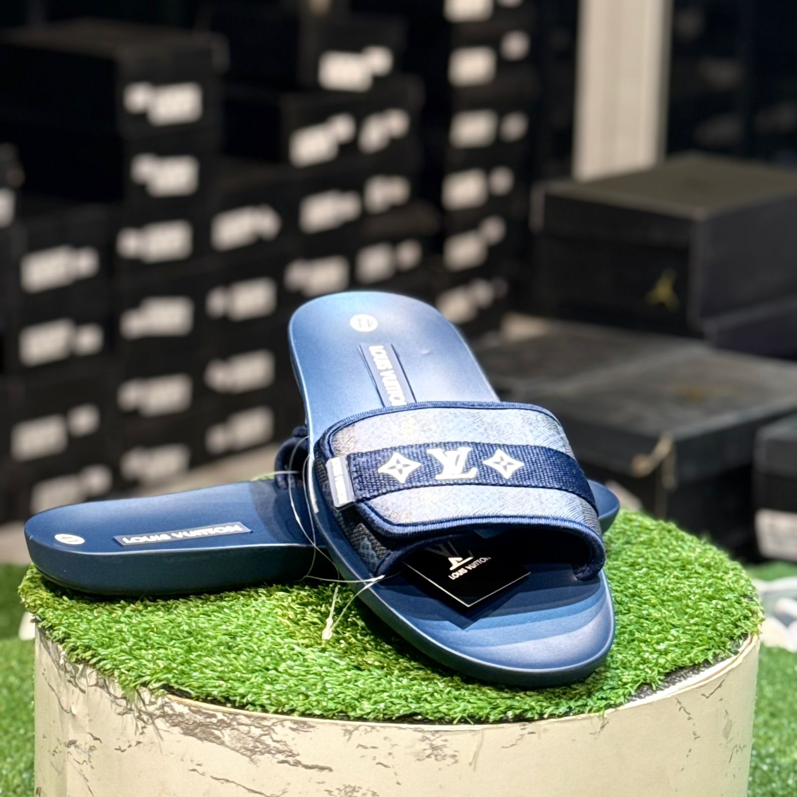 Louis Vuitton Honolulu Slide Navy