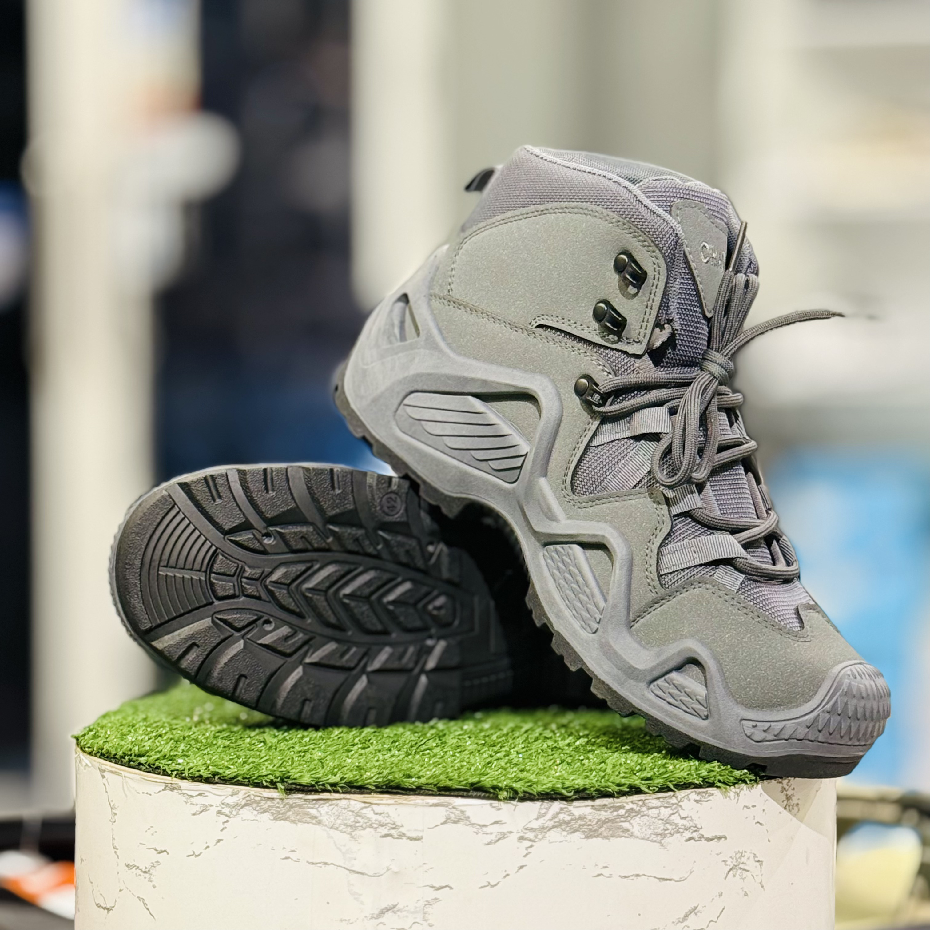 Lowa Tactical Boot Gray