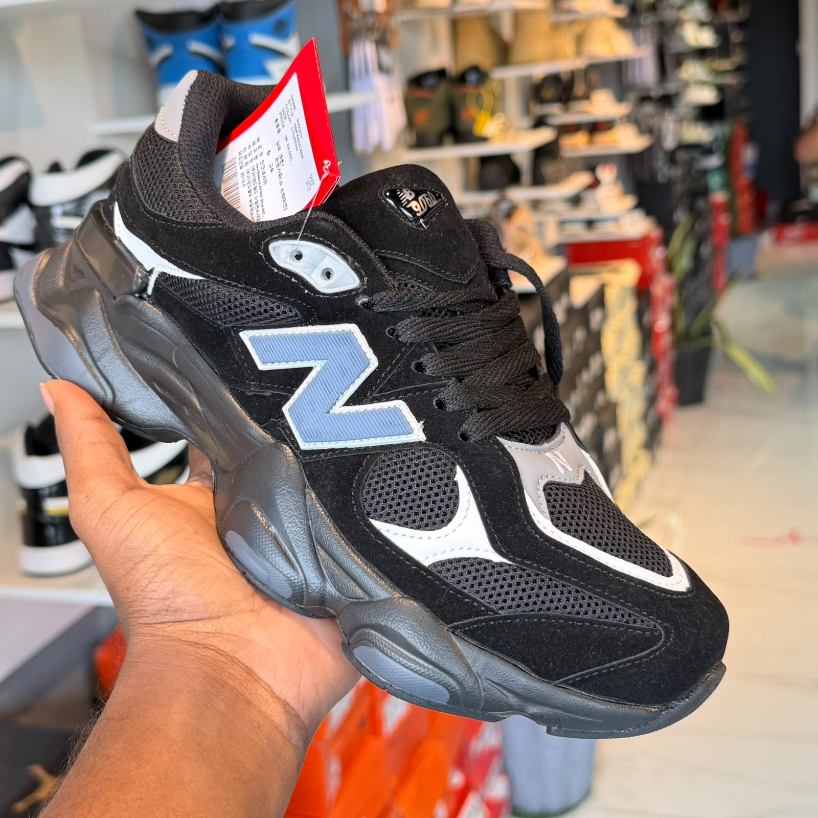 New Balance 9060 Black N Blue N logo