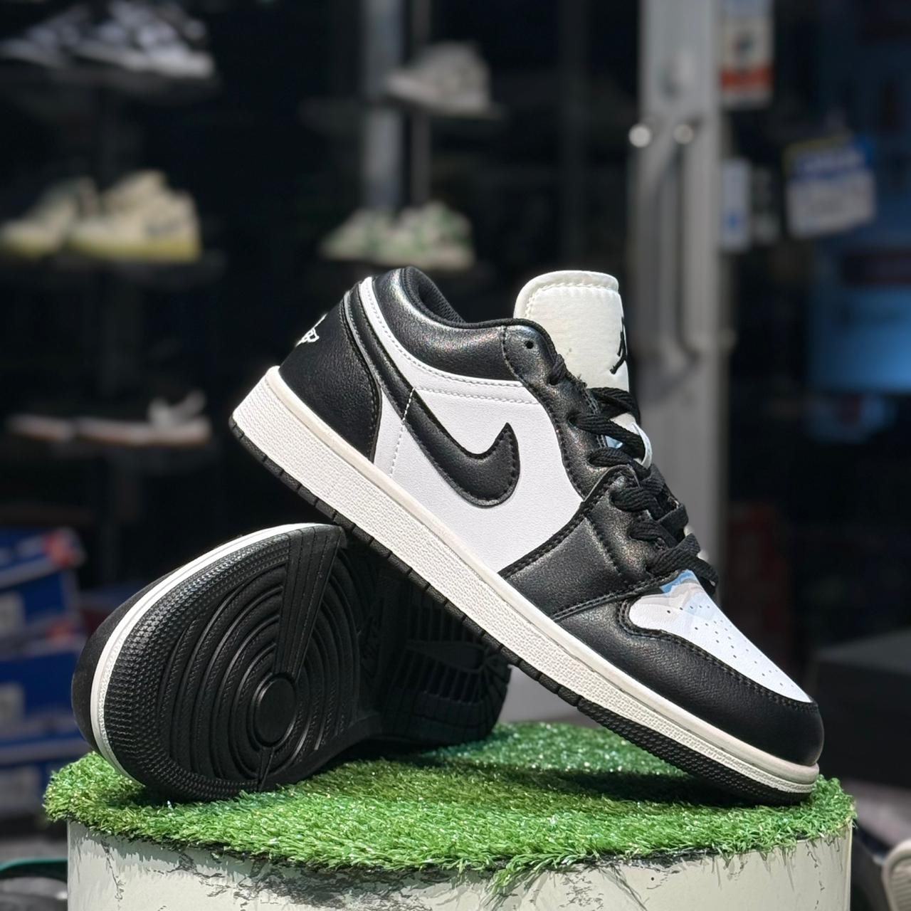 Nike Air Jordan 1 Low Panda