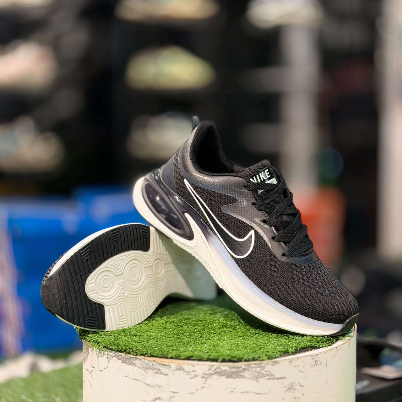 Nike Air Zoom Black N White midsole cushion Running