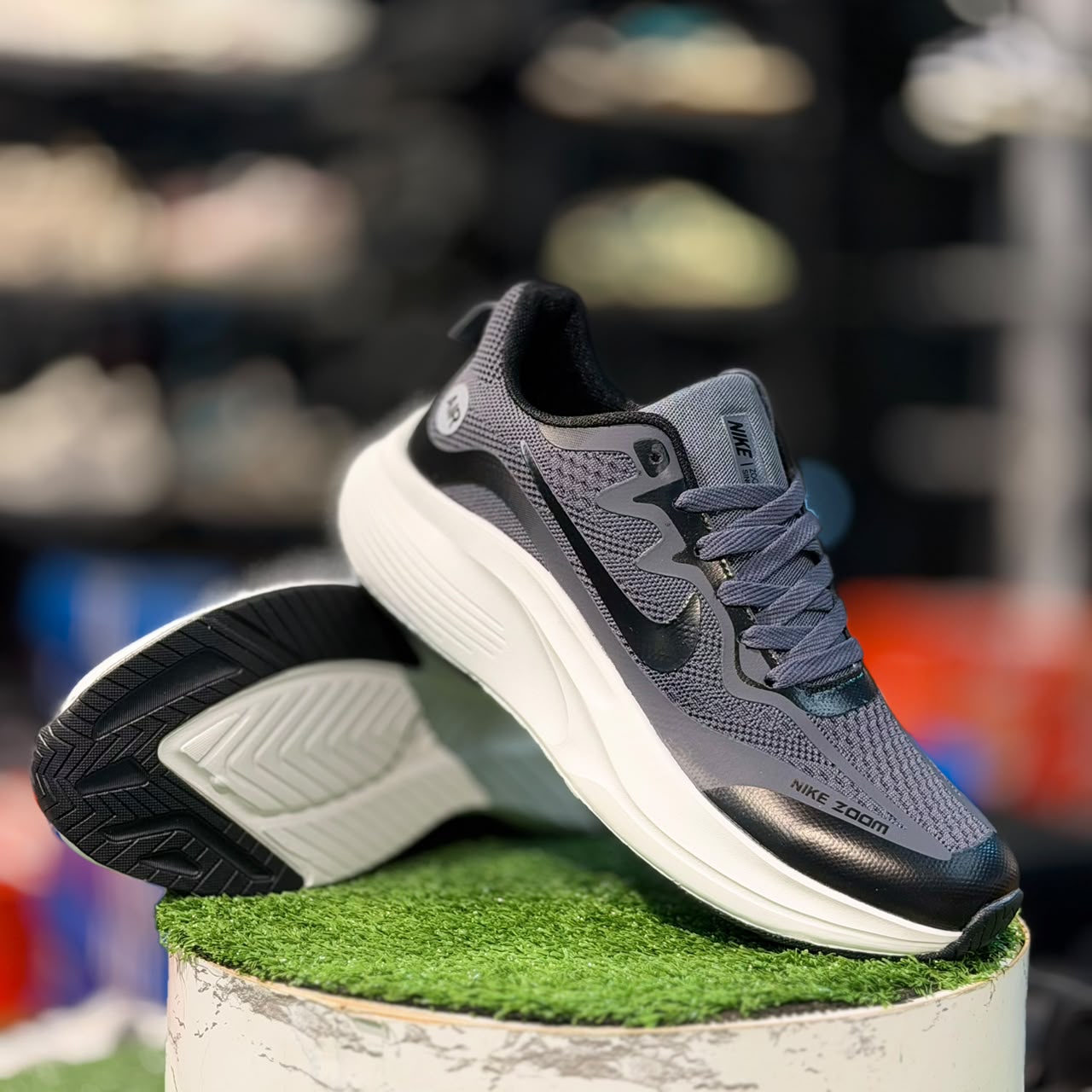 Nike Air Zoom Dark Grey N White midsole cushion Running