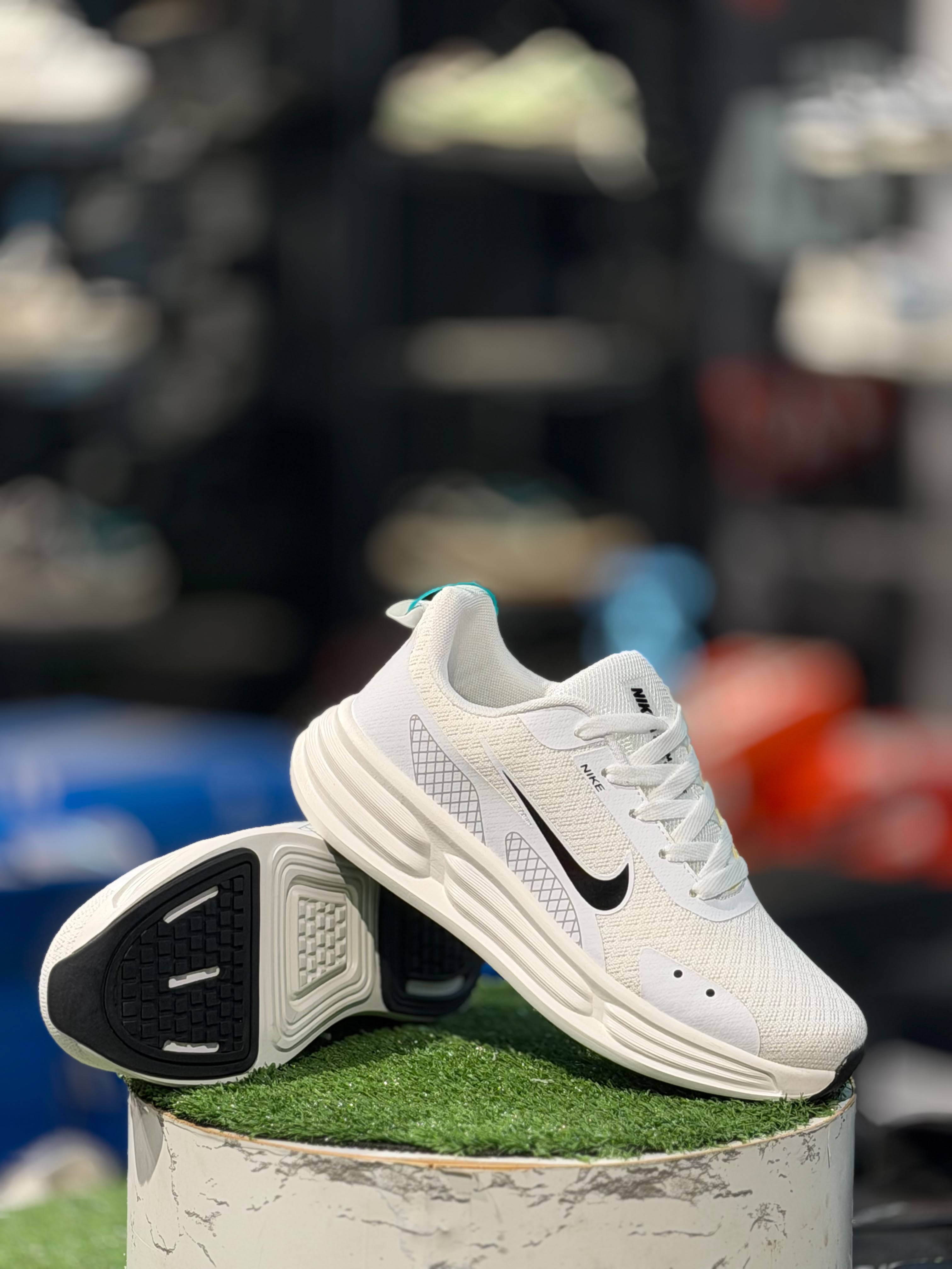 Nike Classic Running White