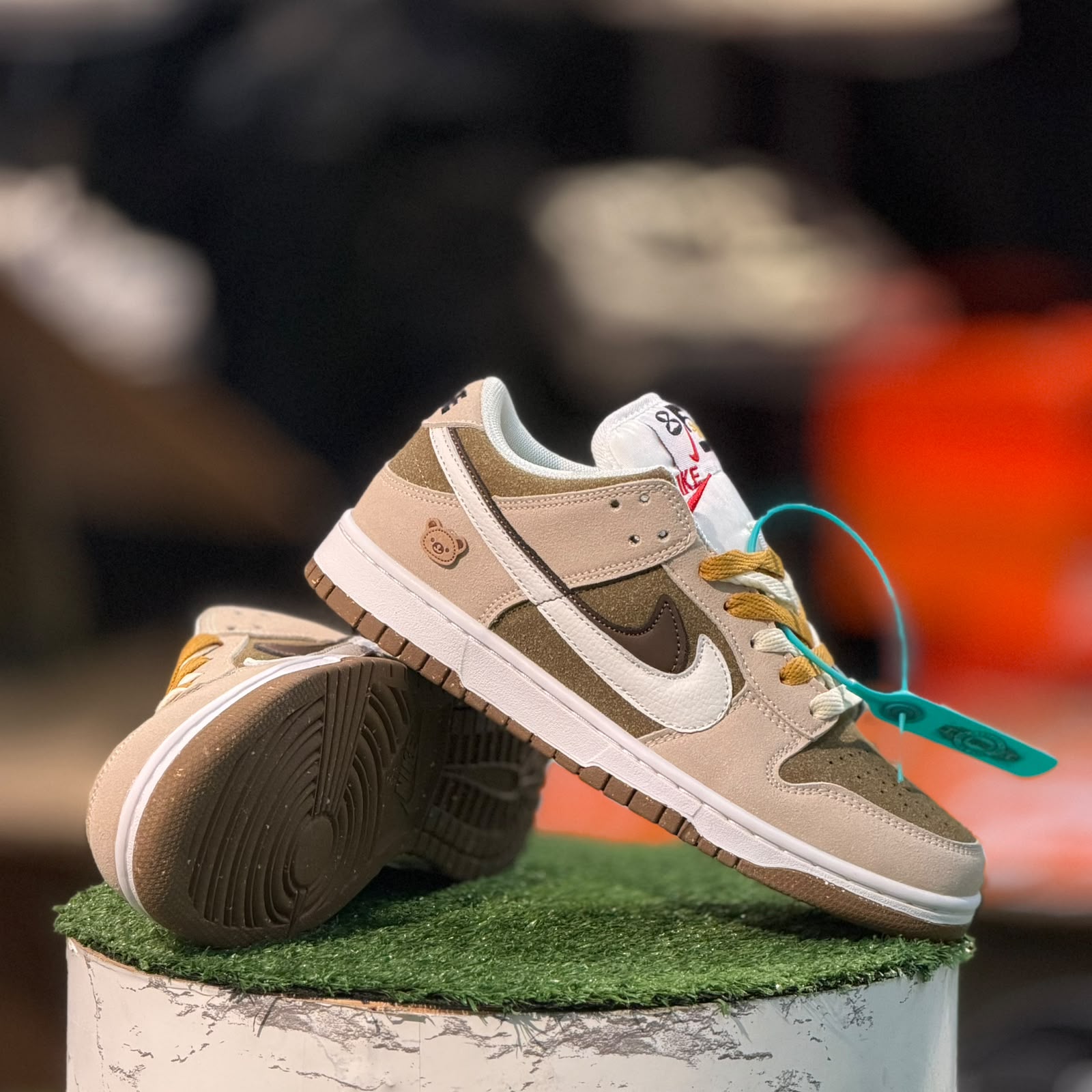 Nike Dunk Low Bear 