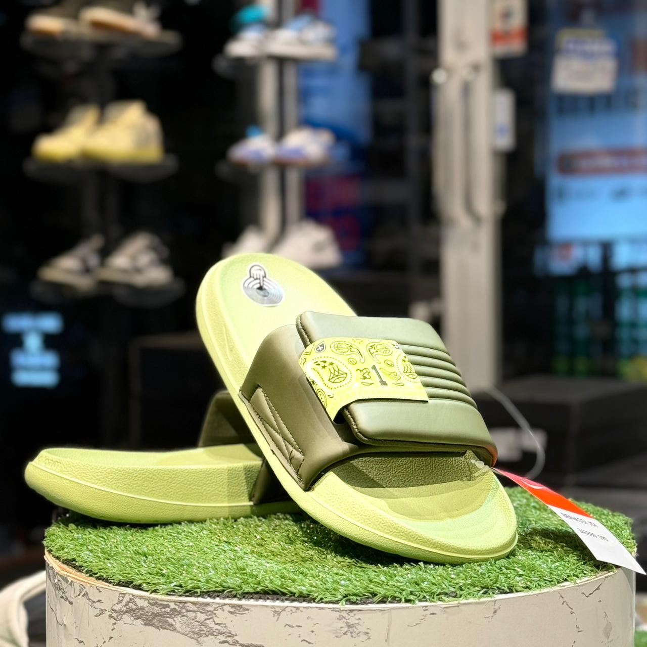 Nike Offcourt Adjust Slide Oil Green