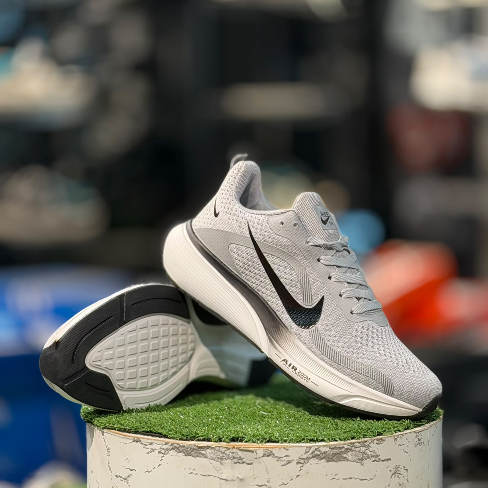 Nike Pegasus 42 Gray N White