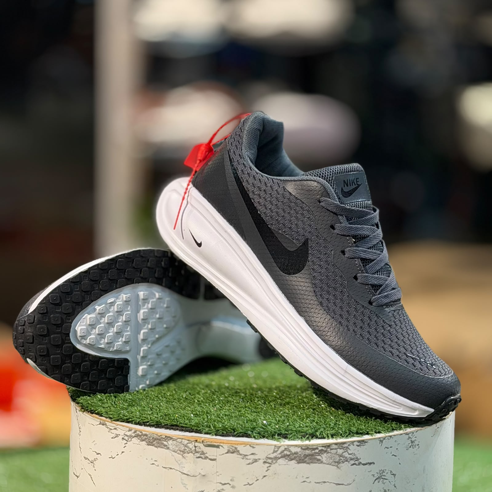 Nike Promina Black N Dark Smoke Grey Running