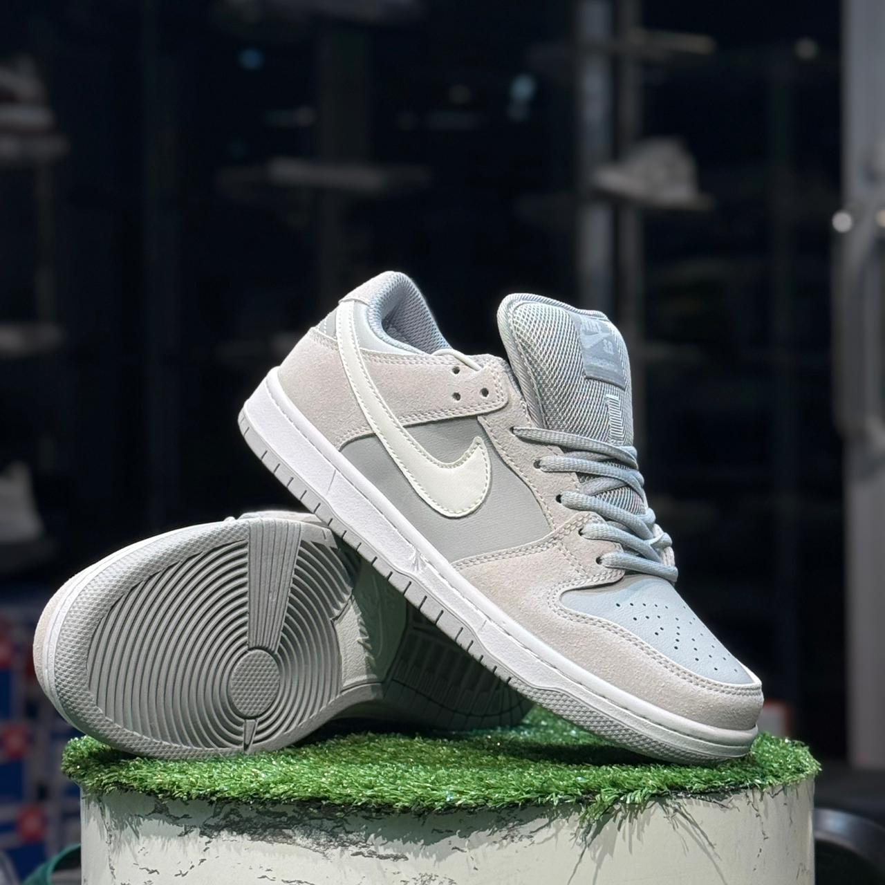 Nike SB Dunk Wolf Grey