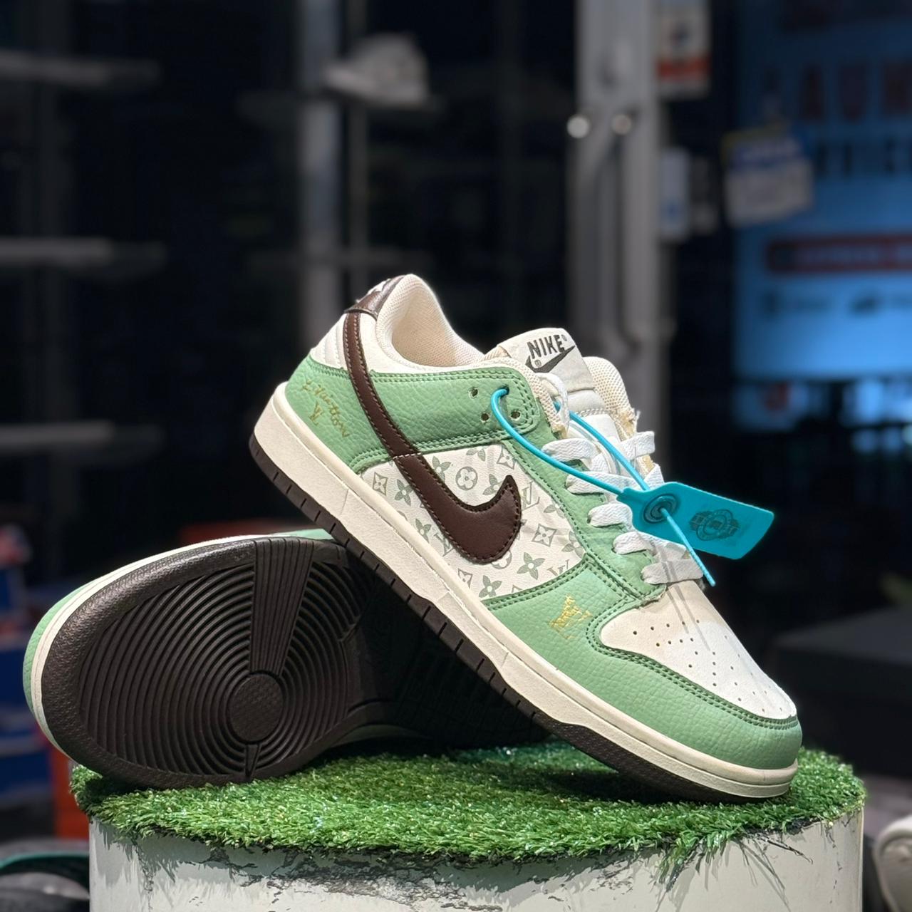 Nike SB Dunk X LV Mint & Mocha