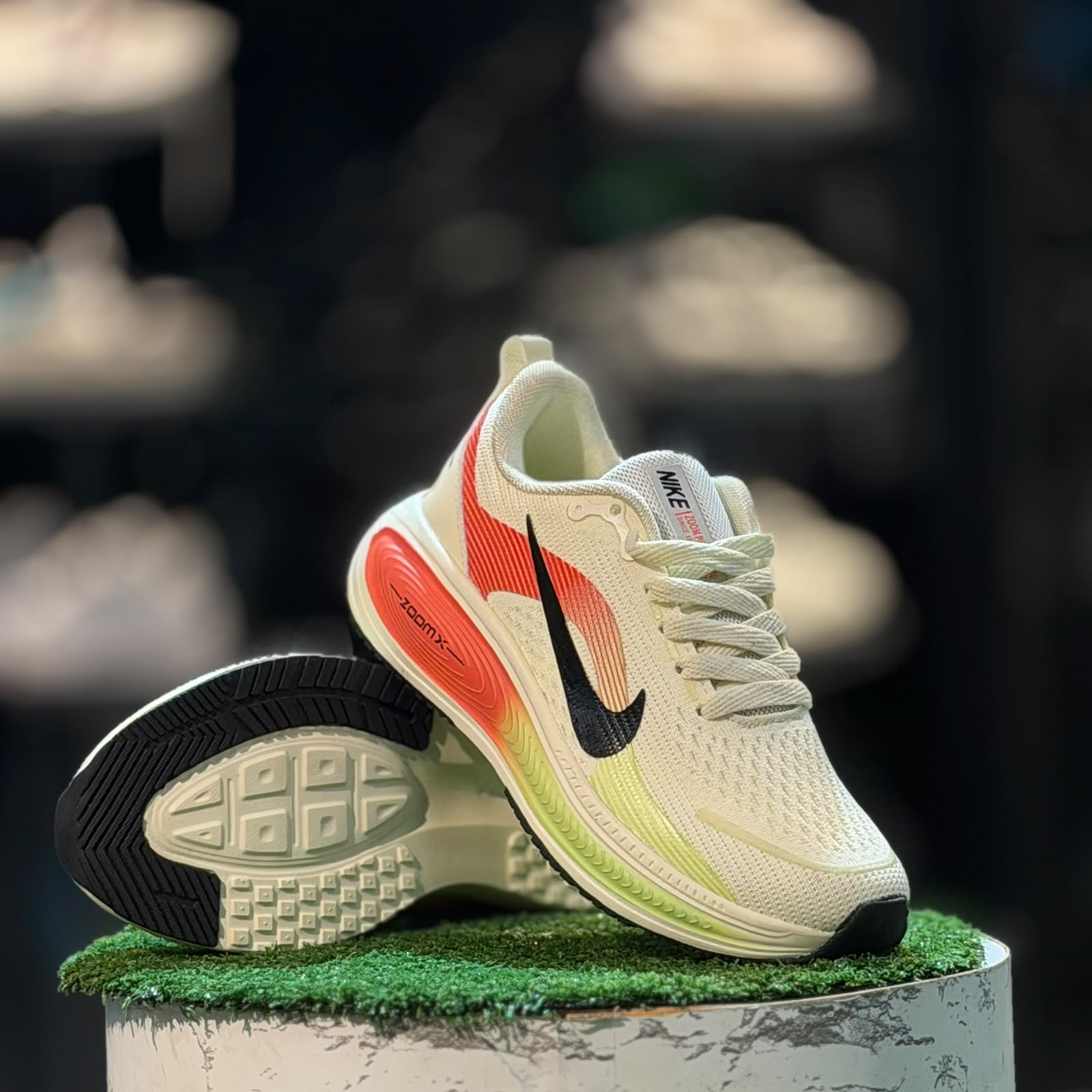 Nike ZoomX Cream N Red