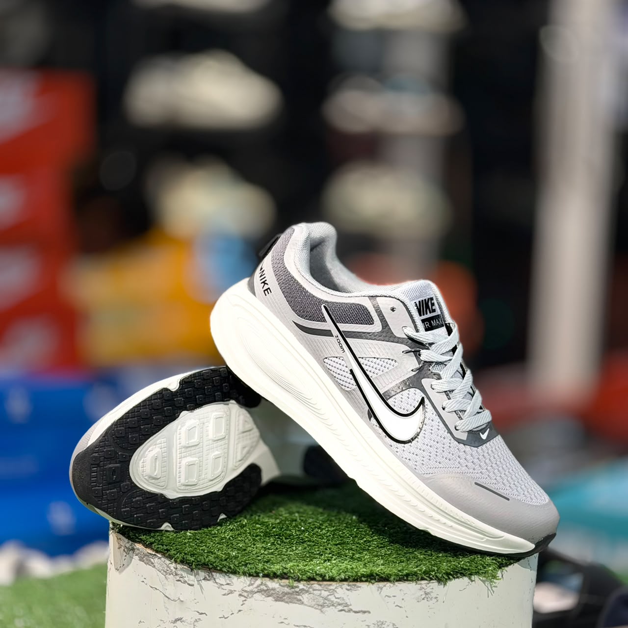 Nike Zoom 882 Light Gray