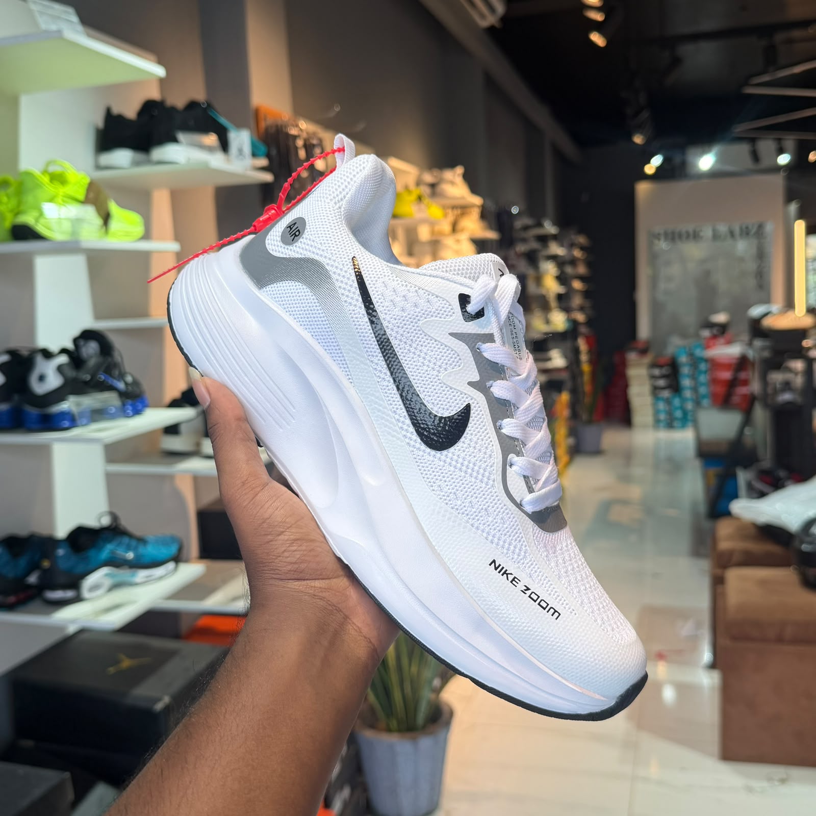 Nike Zoom Running White & Black