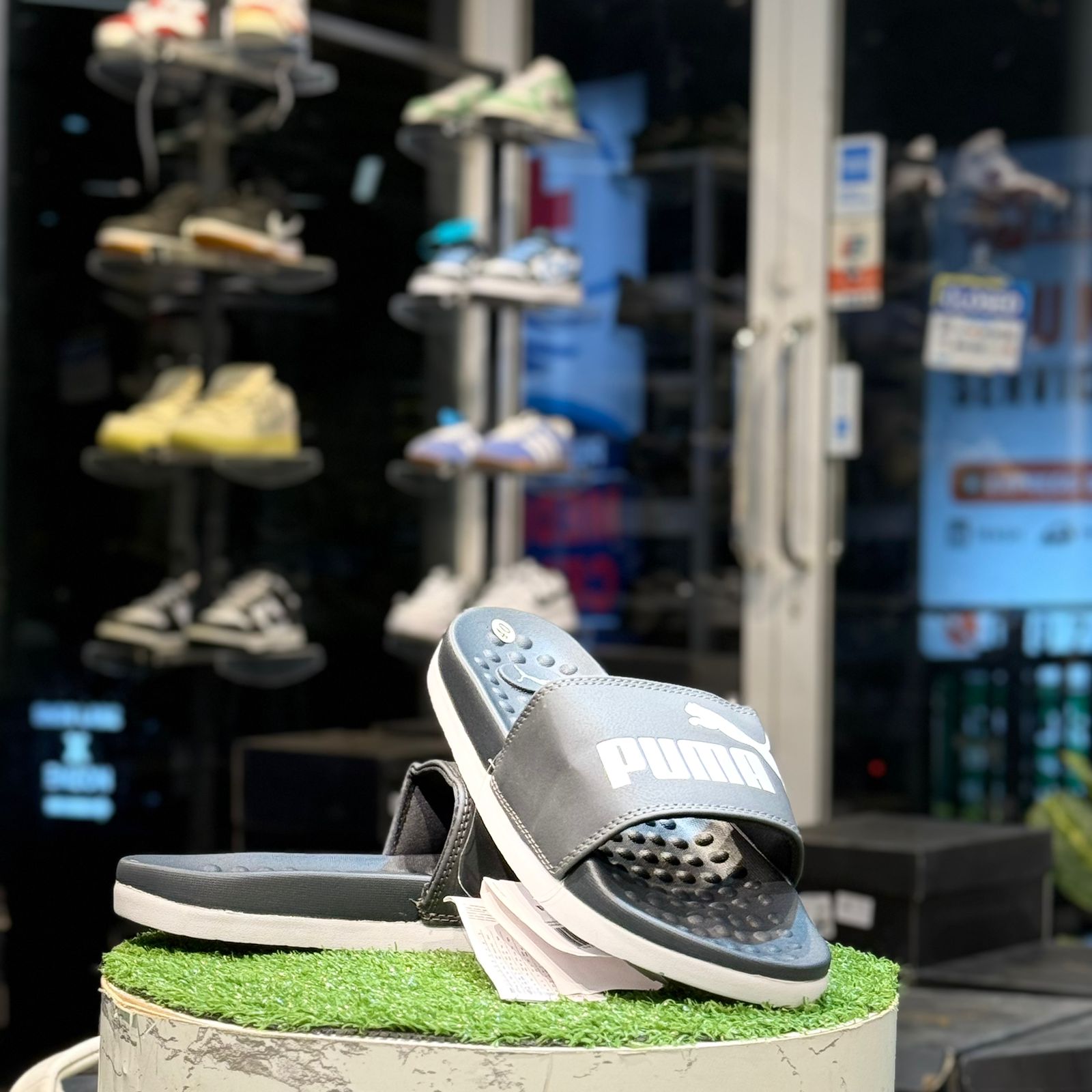 PUMA Softride Slide Grey