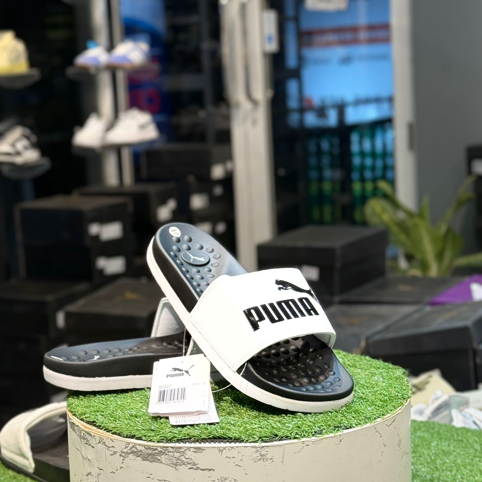 PUMA Softride Slide White