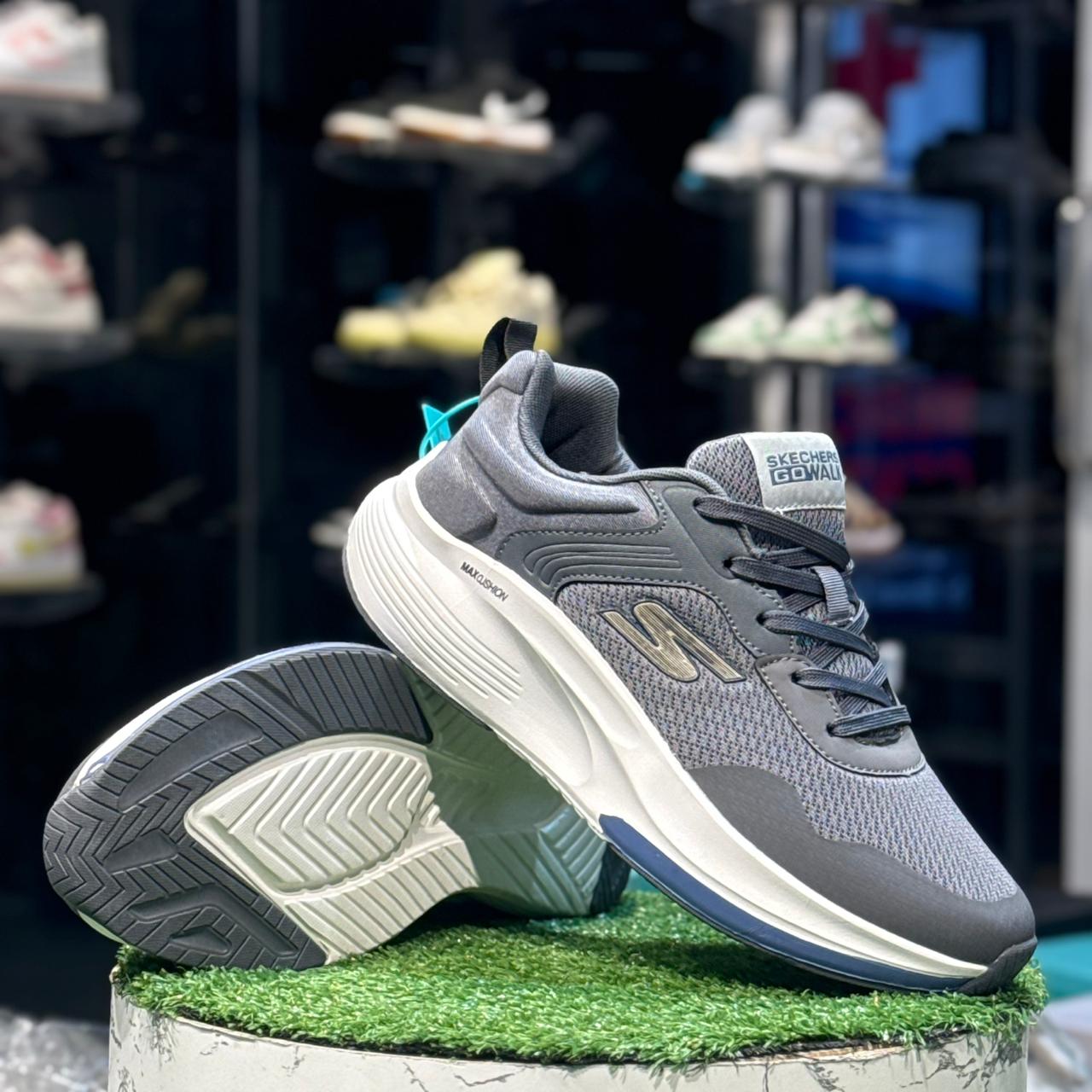 Skechers Go Run Dark Gray Silver