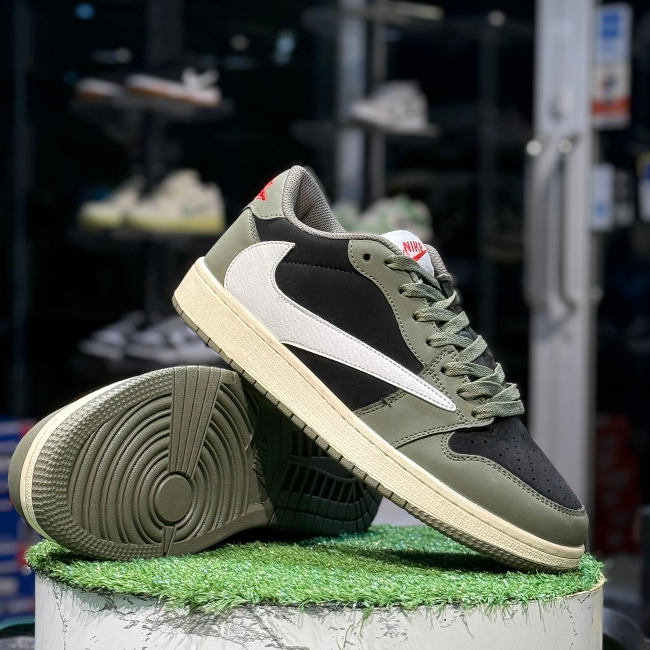 Travis Scott Black Olive(OG)