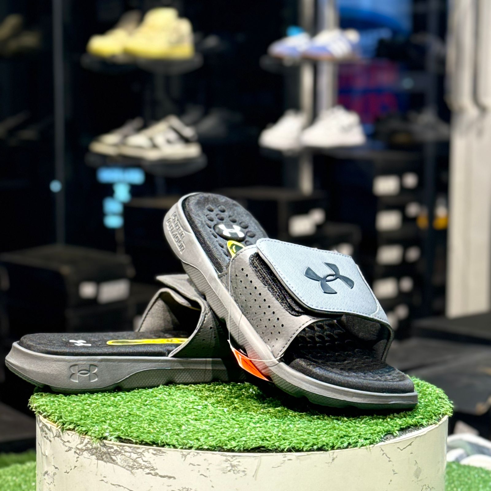 Under Armour Ignite Pro Slide Dark Grey