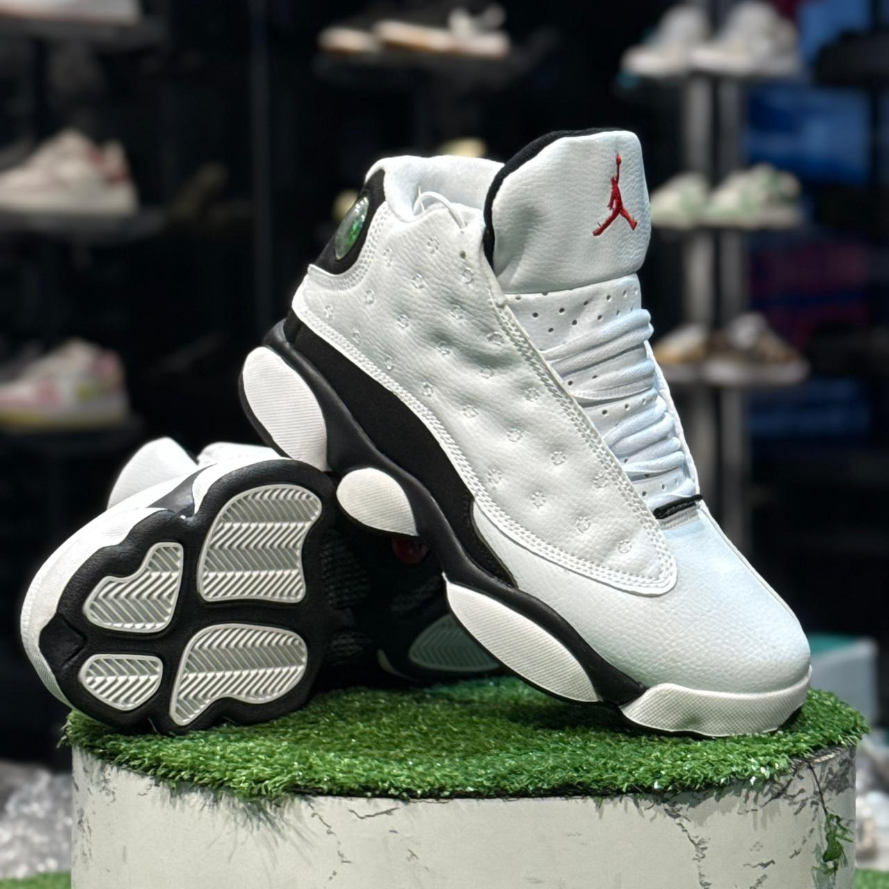  Nike Air Jordan 13 Love and Respect edition