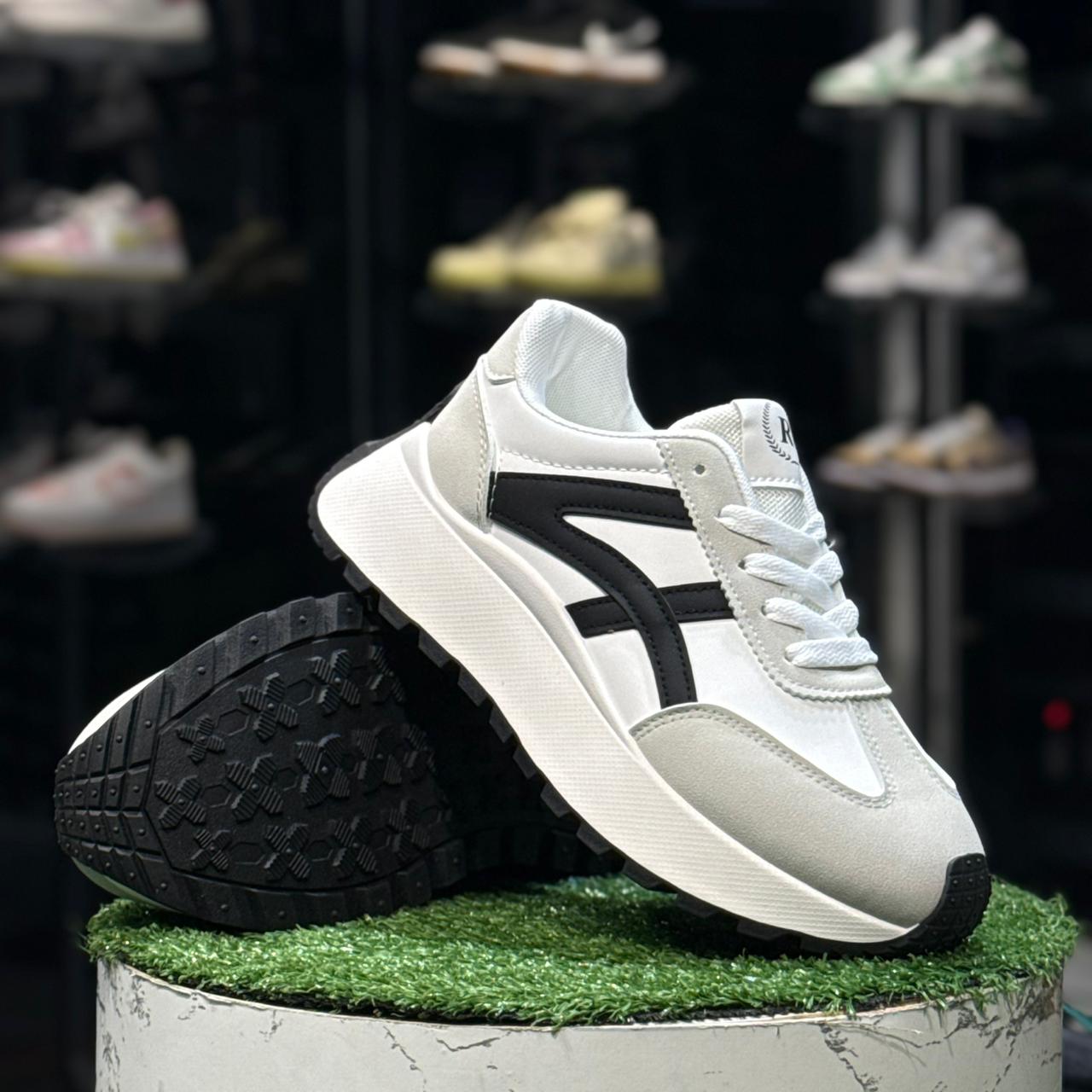 Low Top Chunky(Korean style) Sneakers